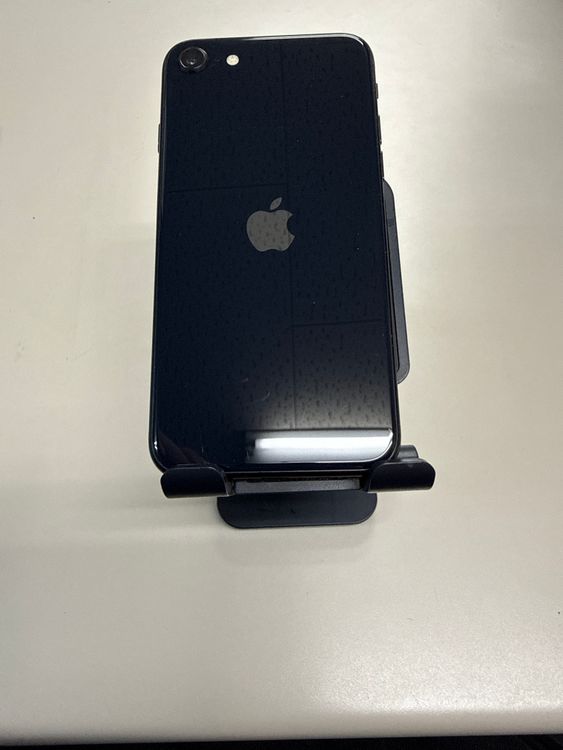iPhone SE3 64GB 91% SIM�ե꡼ �ߥåɥʥ���
