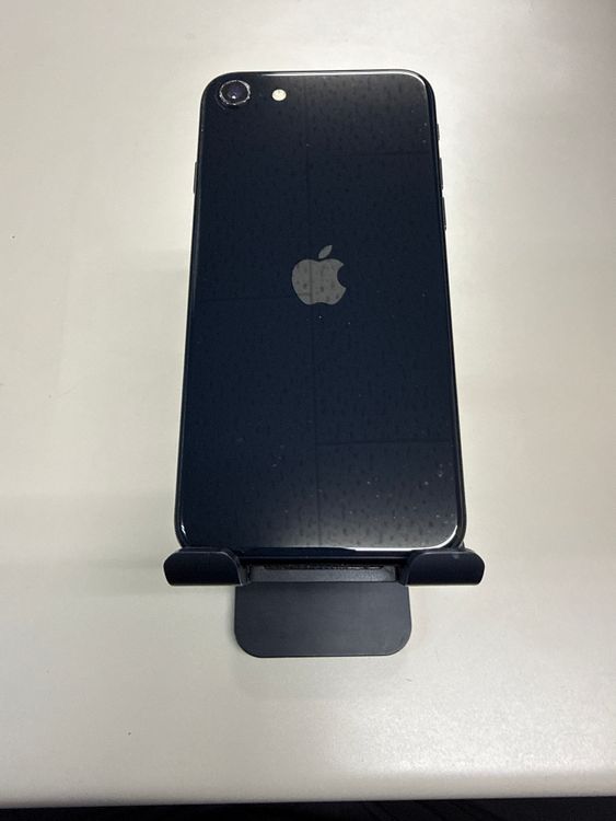 iPhone SE3 64GB 84% SIM�ե꡼ �ߥåɥʥ���