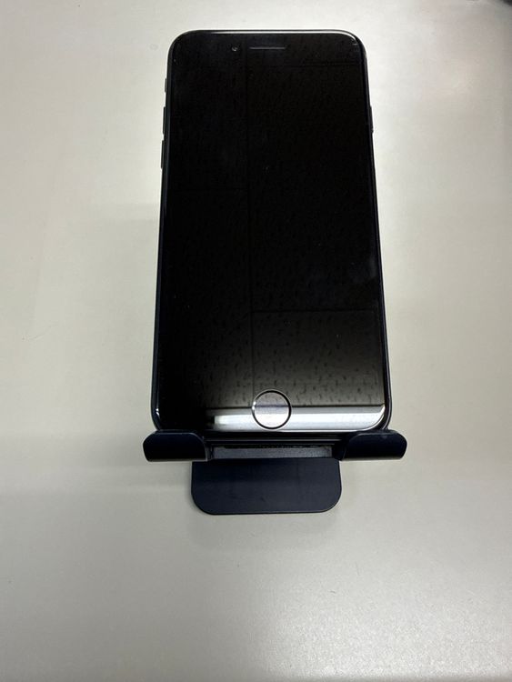 iPhone SE3 64GB 90% SIM�ե꡼ �ߥåɥʥ���