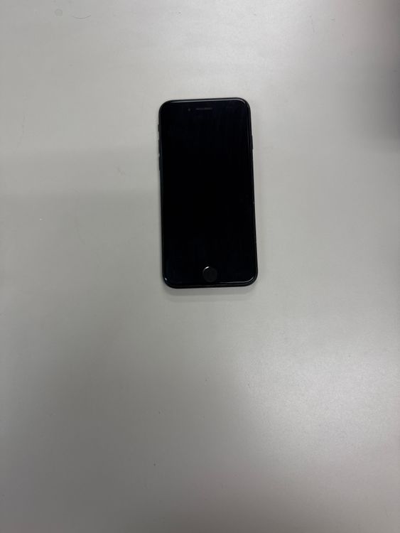 iPhone SE 3 64GB 82% ������� �ߥåɥʥ���