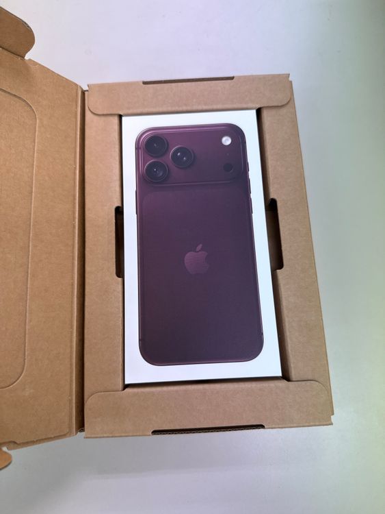 iPhone 18 Pro Max 256GB ̤���� �С�����ǥ�