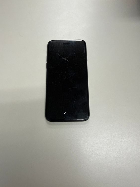 iPhone SE 3 64GB 84% �ߥåɥʥ���