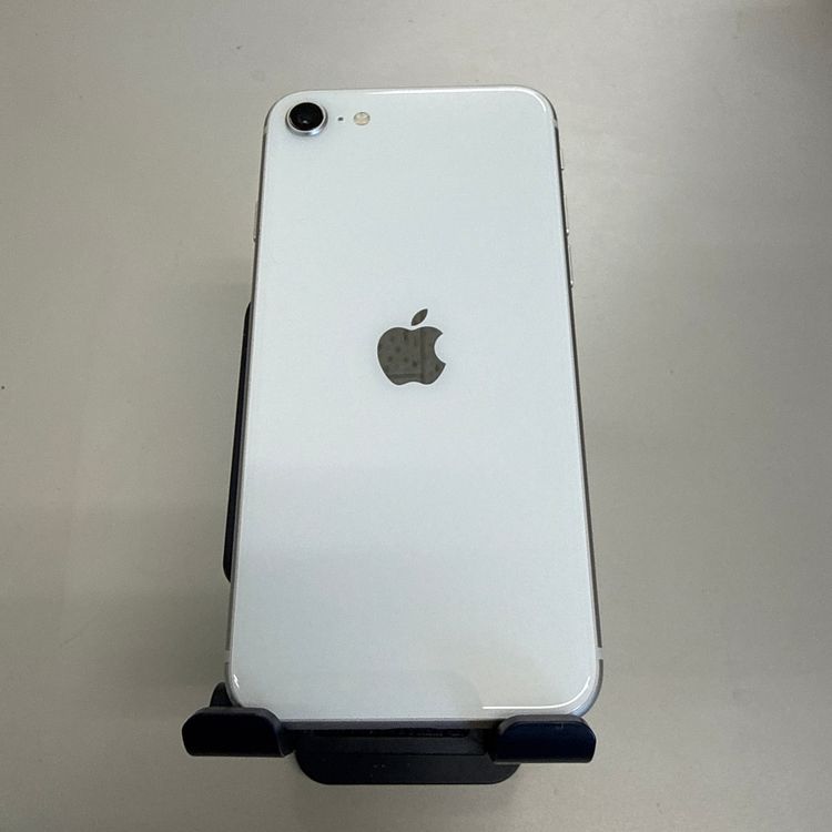 iPhone SE ��3����  84% 64GB SIM�ե꡼ �������饤��
