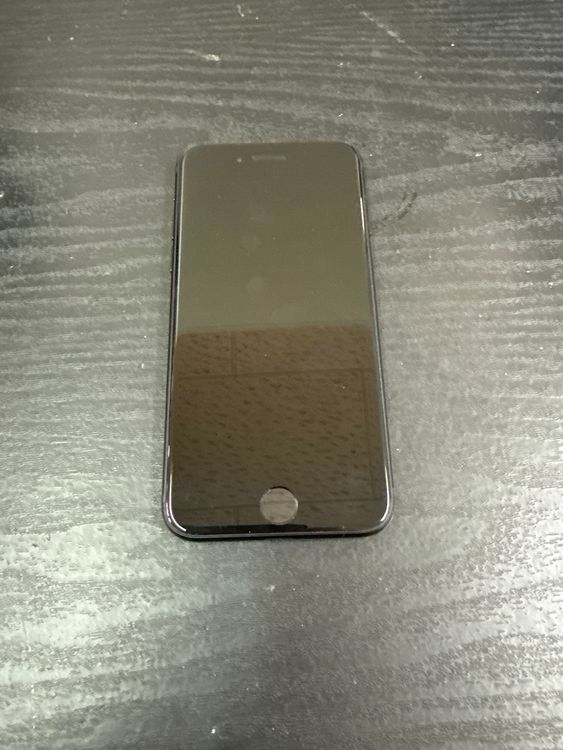 iPhone SE3 64GB 100% SIM�ե꡼ �ߥåɥʥ���