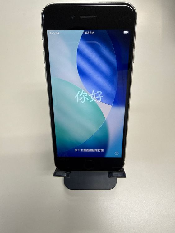 iPhone SE ��3���� 64GB 79% SIM�ե꡼ �������饤��