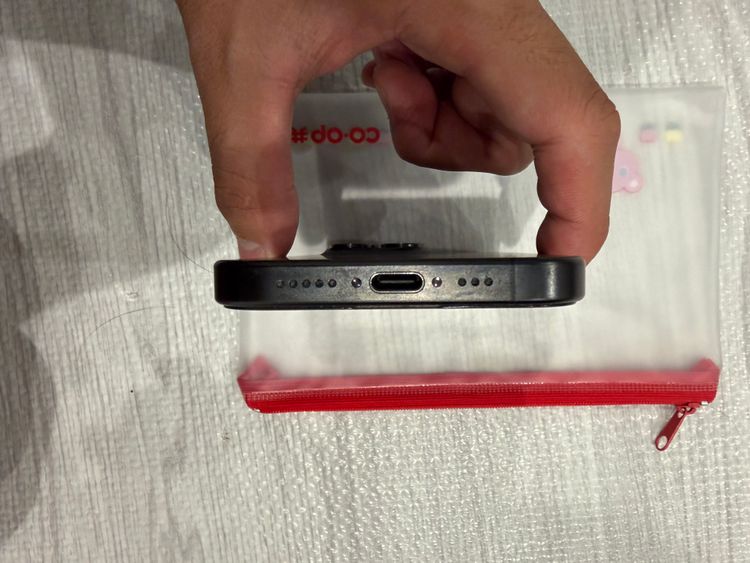 iPhone15 pro 256GB �Хåƥ꡼��������84%